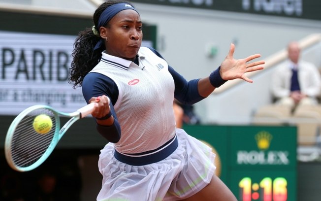 Coco Gauff durante a vitória sobre a ucraniana Dayana Yastremska, nesta sexta-feira, em Roland Garros