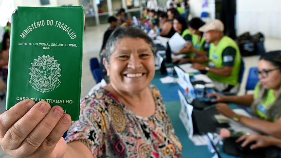 Serão ao todo mais de mil vagas Serão ao todo mais de mil vagas