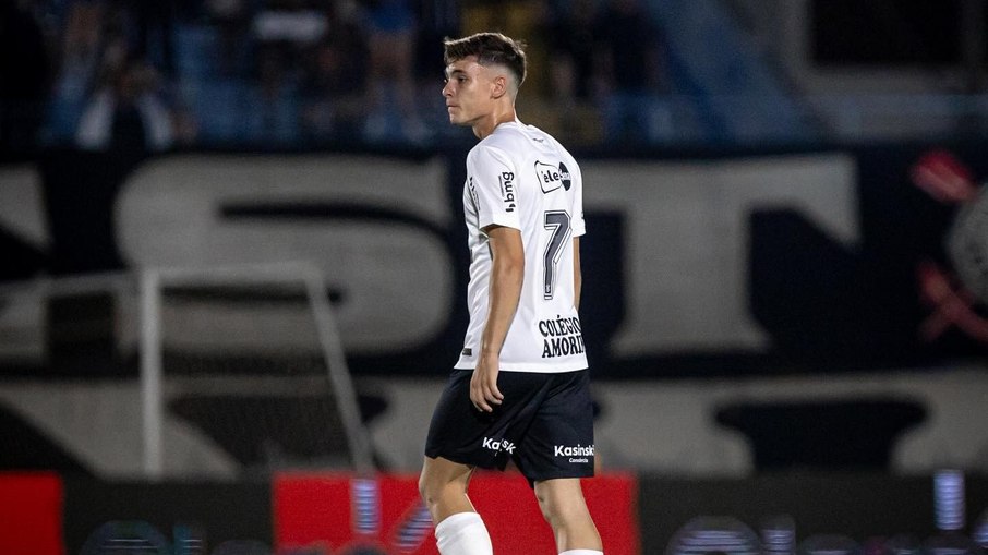 Corinthians quer renovar o contrato de Breno Bidon, craque da Copinha