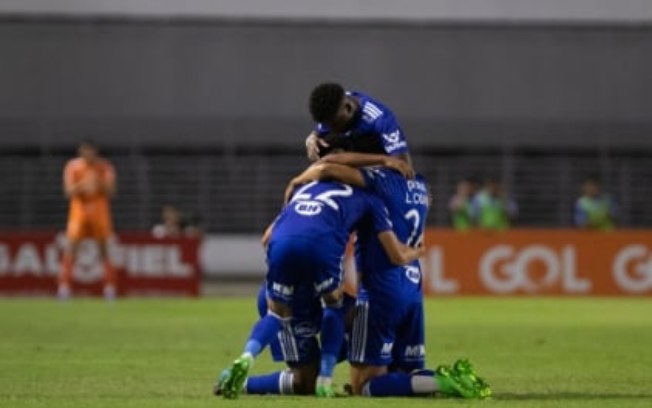 'Vamos jogar como uma final', garante Pezzolano sobre confronto do Cruzeiro contra o Vasco