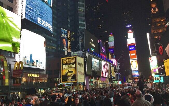 Times Square é movimentada a qualquer hora do dia