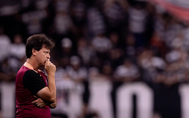 Fernando Diniz cai no Corinthians após derrota para o Internacional