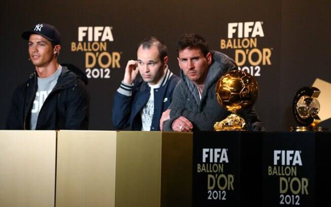 Topo do ranking Fifa reduz vantagem de Messi e tira Iniesta do pódio da  Bola de Ouro - 08/01/2013 - UOL Esporte