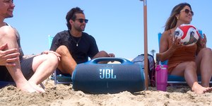 O que a nova Boombox 4 da JBL entrega que a anterior não tinha?