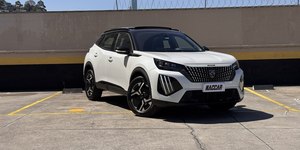 Peugeot 2008 GT Hybrid vale a pena por R$ 163 mil?