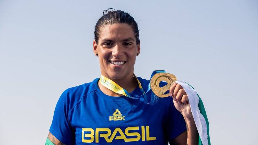 Ana Marcela defende o Brasil na Maratona Aquática