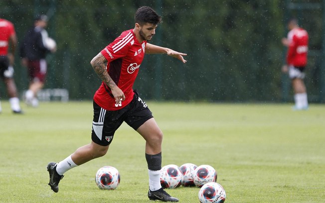 São Paulo: Rogério Ceni deve poupar titulares contra o São Bento