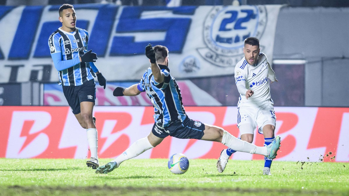 Cruzeiro e Grêmio se enfrentam nesta quarta-feira, no Mineirão