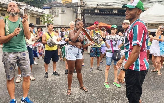 Escola de samba tricolor homenageia personalidades negras do Fluminense