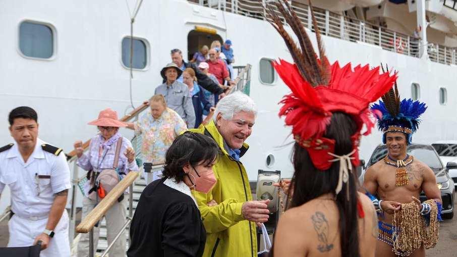 Cruzeiro no Porto de Manaus Cruzeiro no Porto de Manaus