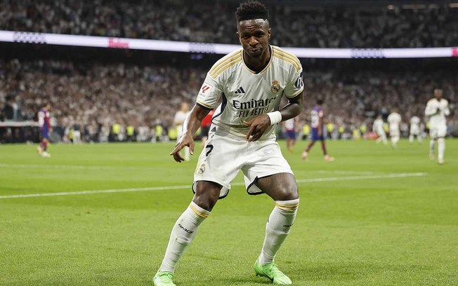 Dorival verá Vini Jr e o Real Madrid em ação pela Champions League