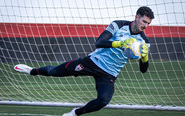 Atlético-GO terá a provável estreia do terceiro goleiro para a partida contra o Fluminense