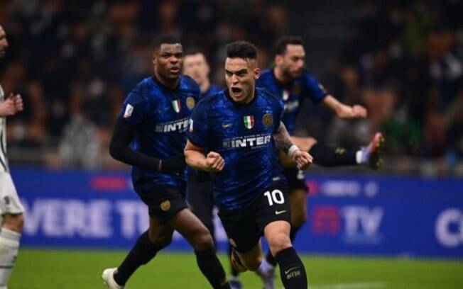 Inter marca no último minuto da prorrogação e vence a Juventus na Supercopa da Itália