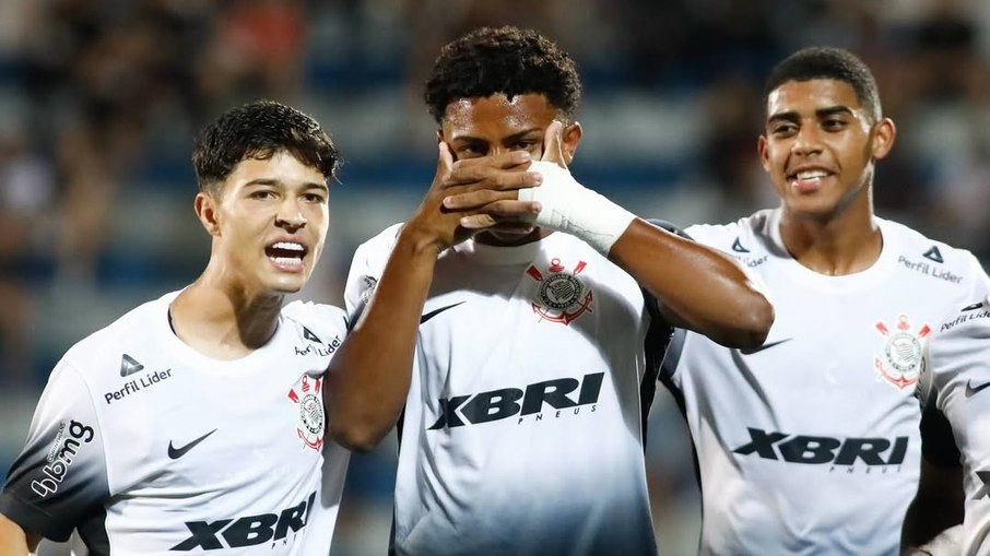 Araújo marcou na estreia do Corinthians na Copinha