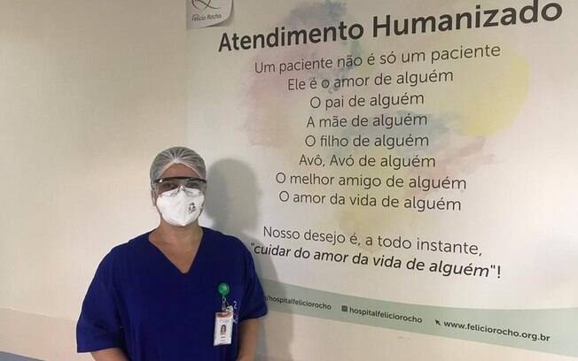 'O olhar aflito do paciente procura os nossos': o desabafo de psicloga sobre casos de covid-19 que repercutiu nas redes 'O olhar aflito do paciente procura os nossos': o desabafo de psicloga sobre casos de covid-19 que repercutiu nas redes