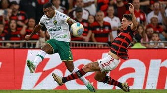 Flamengo luta, mas não brilha e empata com o Cuiabá no Maracanã