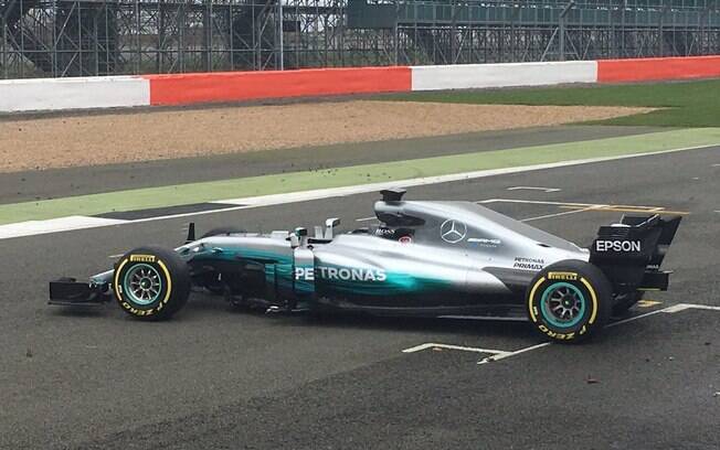 Novo Mercedes pronto para ser pilotado por Lewis Hamilton e Valtteri Bottas