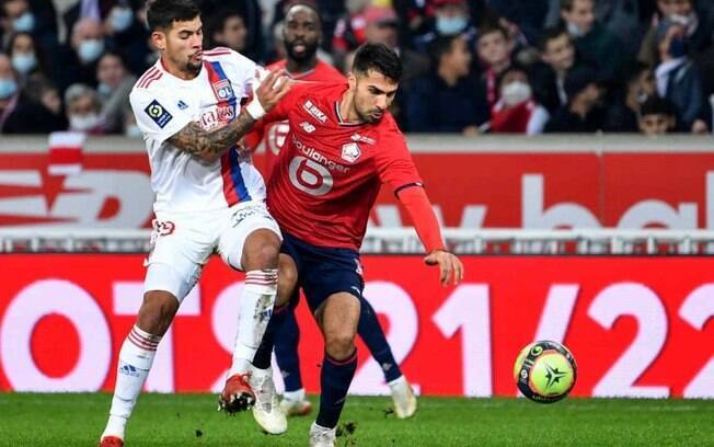 Sem Lucas Paquetá, Lyon fica no empate sem gols com o Lille pelo Campeonato Francês