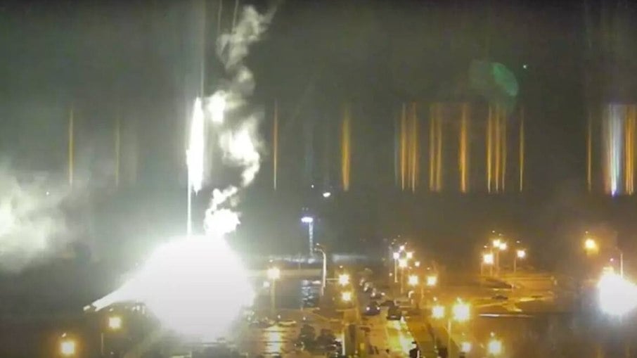 Usina nuclear de Zaporizhzhia, na Ucrânia durante ataque russo em março deste ano