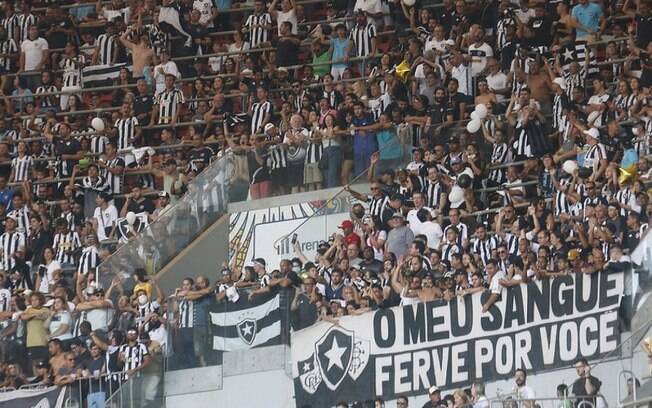 Botafogo vende 10 mil ingressos para jogo contra o Ceilândia