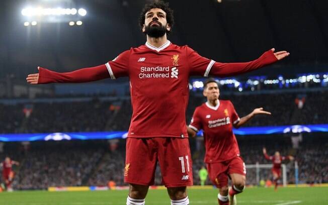 Salah é eleito jogador do ano na Inglaterra por associação de