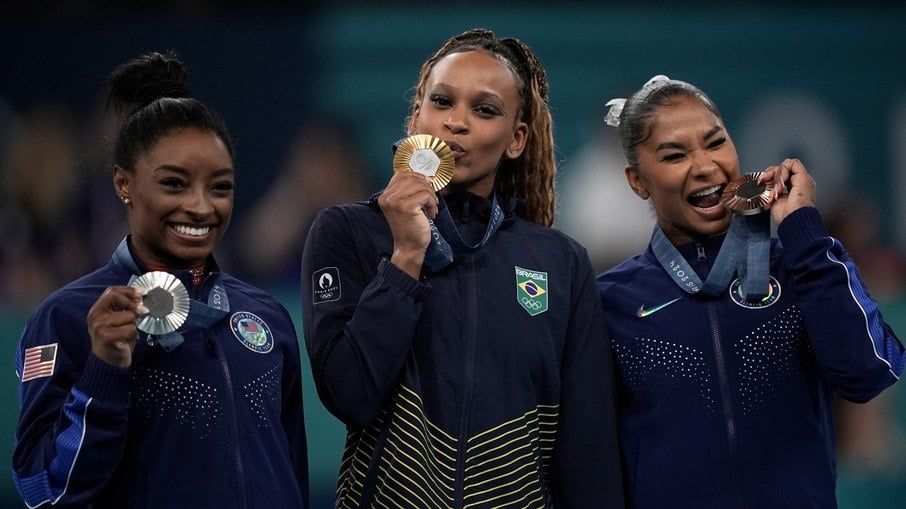 Rebeca Andrade venceu final do solo da ginástica artística em Paris