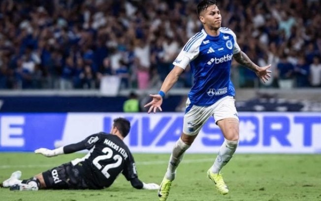 Kaio Jorge vibra após fazer um de seus dois belos gols para o Cruzeiro diante do Bahia Kaio Jorge vibra após fazer um de seus dois belos gols para o Cruzeiro diante do Bahia