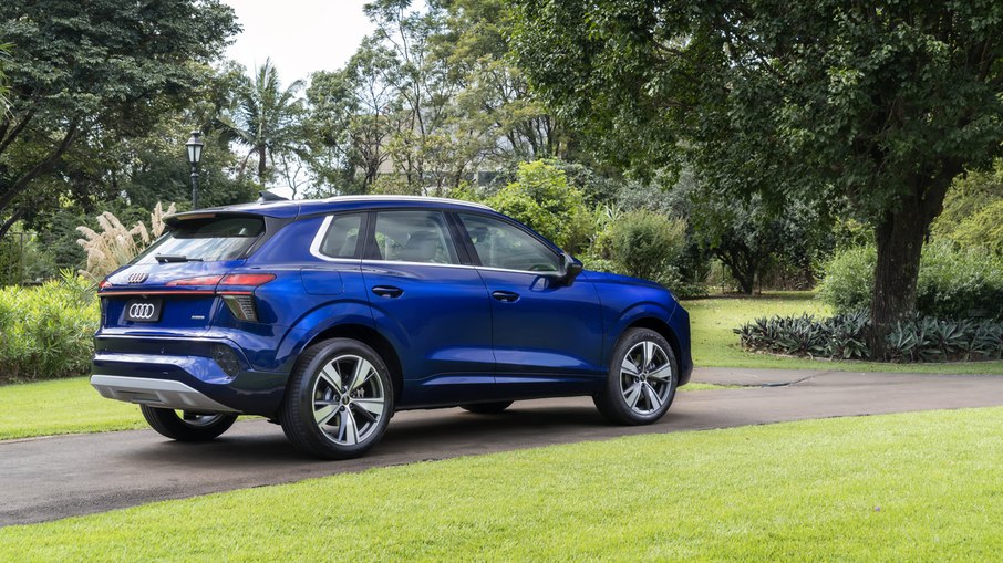 Audi Q3 2026 volta a ser produzido em São José dos Pinhais, no Paraná, nas carrocerias SUV e Sportback