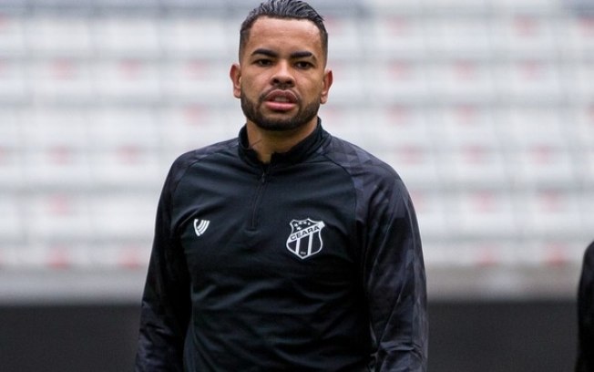 Dentinho jogou no Ceará em 2022 