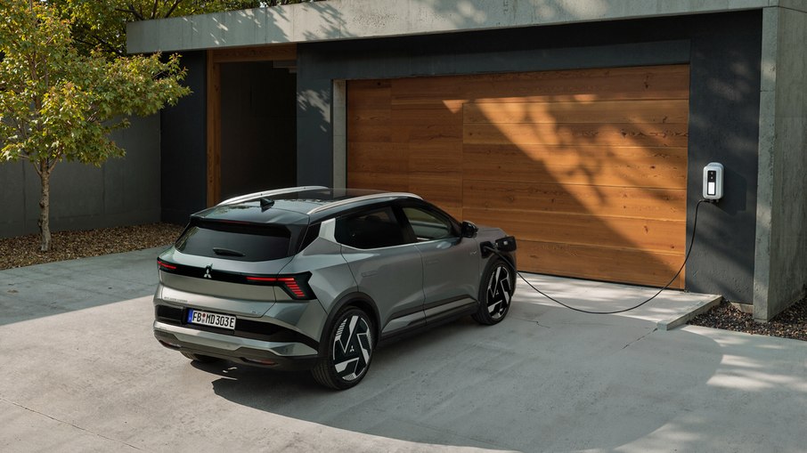 Traseira do Mitsubishi Eclipse Cross Elétrico 2026 Traseira do Mitsubishi Eclipse Cross Elétrico 2026