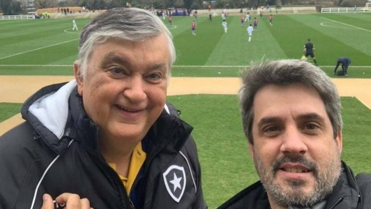 Botafogo em Londres: Durcesio e Freeland assistem Crystal Palace x Manchester United pela base