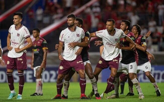Diante do Ceará, CRB tenta melhorar desempenho como visitante na Copa do Nordeste