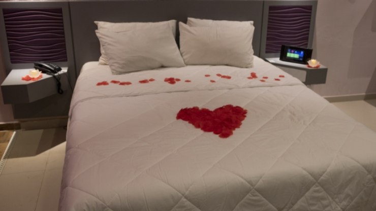 Noite%20a%20quatro%20termina%20com%20um%20morto%20em%20motel%20de%20MG