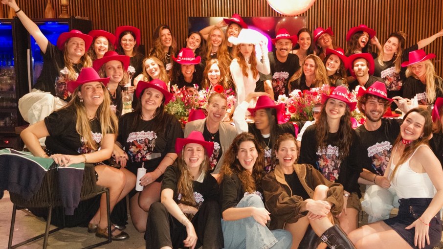 Giovanna Lancellotti e convidadas Giovanna Lancellotti e convidadas