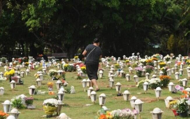 Público poderá visitar cemitérios no dia de FInados