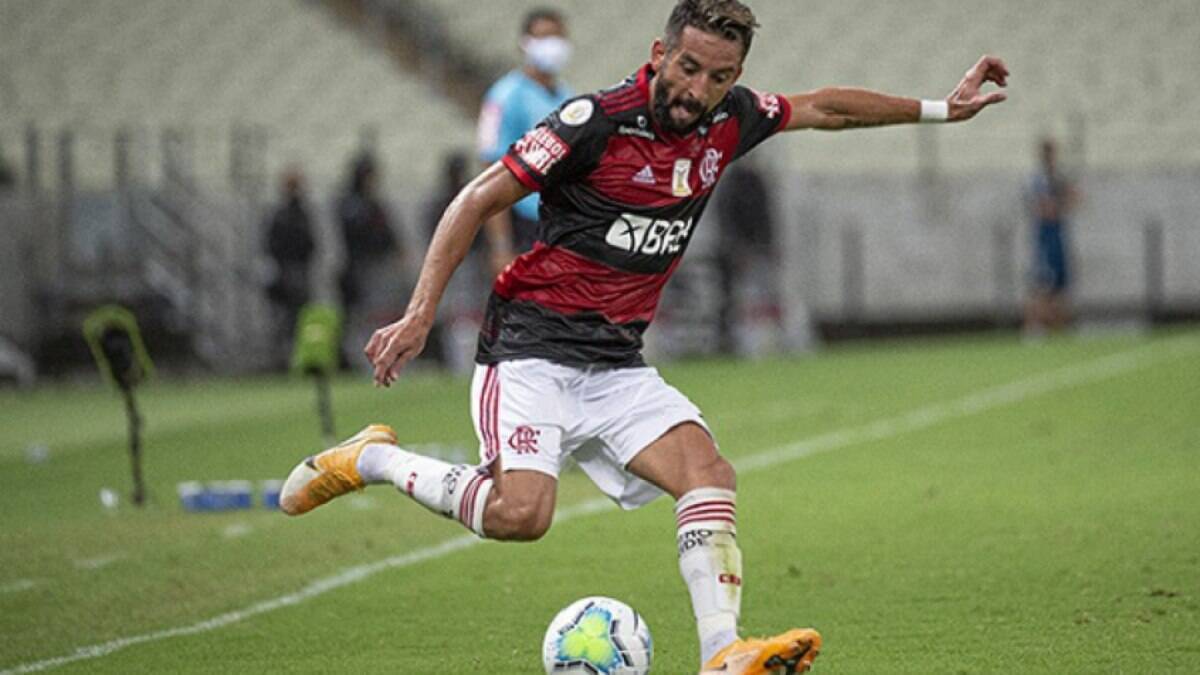 Jogador do Flamengo é afastado de seleção após suspeita de Covid-19, Internacional