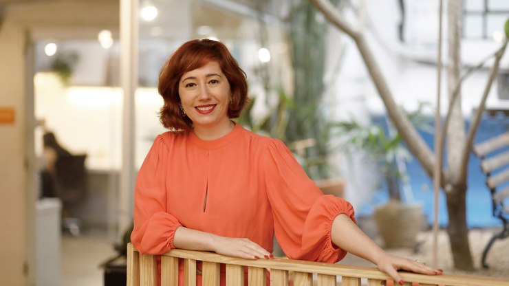 Carine Roos: “A tecnologia não é neutra; ela pode perpetuar desigualdades”