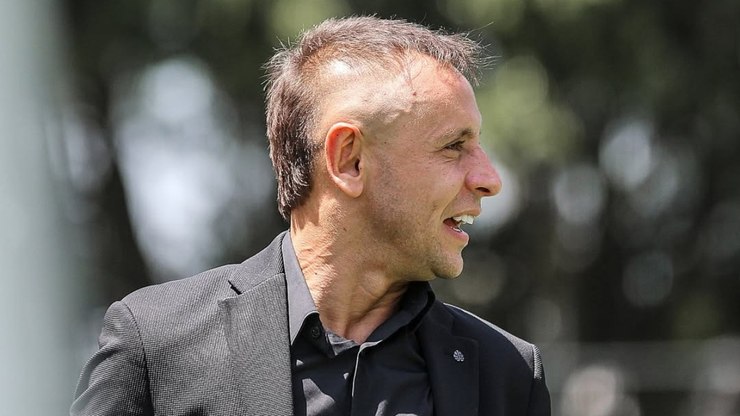 Rafinha rebate Crespo: "No São Paulo, temos que mirar o título"