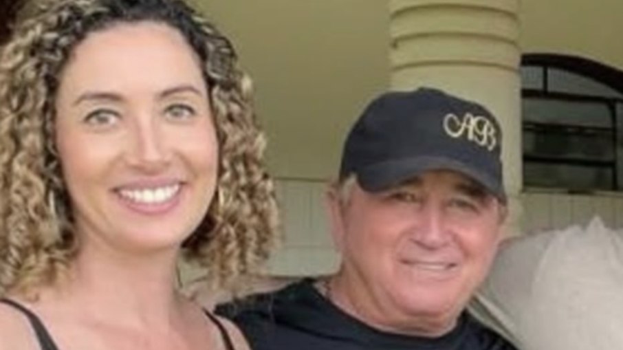 Lorena, filha de Amado Batista, morre aos 46 anos