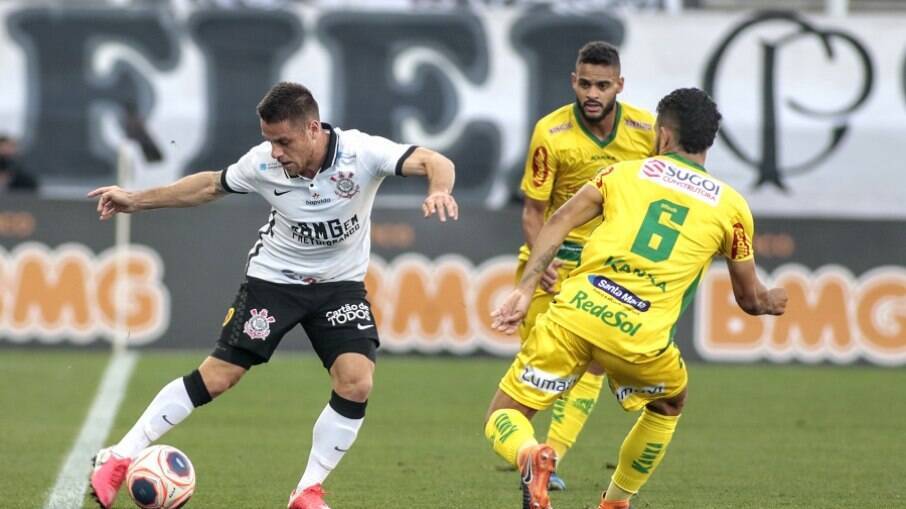 São Paulo x Corinthians: onde assistir ao vivo, horário e escalações -  Lance!