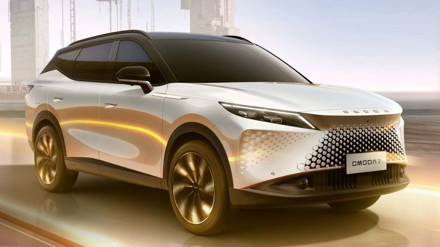 Omoda 7 PHEV fará concorrência a modelos da BYD e da GWM