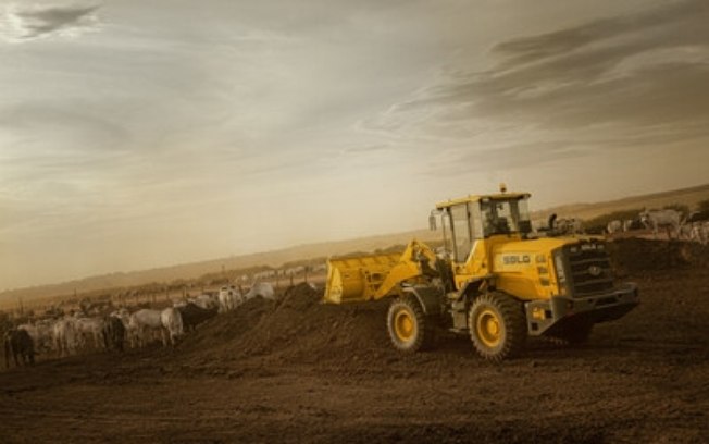 SDLG apresenta nova versão de carregadeiras para agricultura