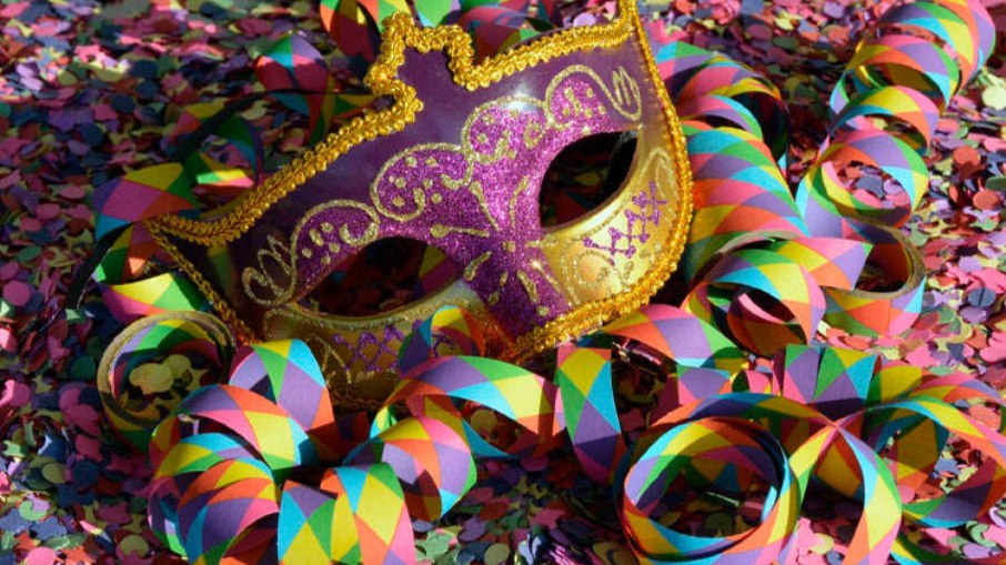 No “bloco do Impostômetro’’, cachaça e adereços são mais tributados no Carnaval