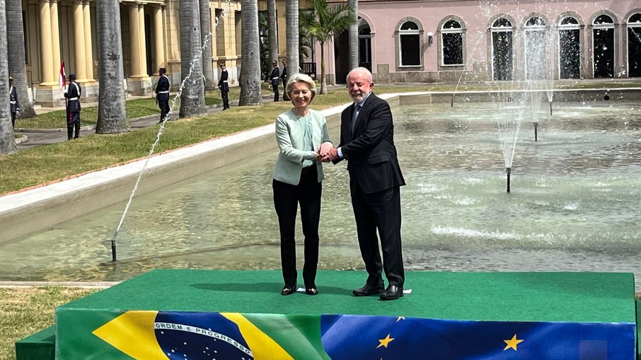 Lula se reúne com chefe da UE às vésperas do acordo com Mercosul Lula se reúne com chefe da UE às vésperas do acordo com Mercosul