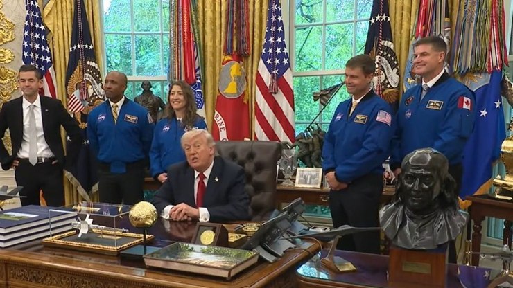 Artemis II: EUA prometem revelar arquivos secretos sobre OVNIs