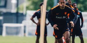 Van Dijk dispara contra parada obrigatória de hidratação na Copa