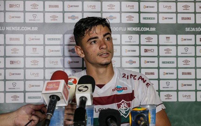 Um dos destaques do Fluminense na partida, Felipe Andrade destaca sua versatilidade e cita inspirações