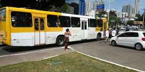 TRE-BA manda prender secretário por reduzir ônibus no 2º turno 