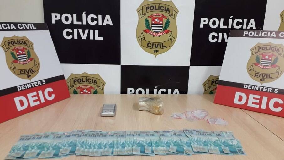 Droga e dinheiro falso são apreendidos Droga e dinheiro falso são apreendidos