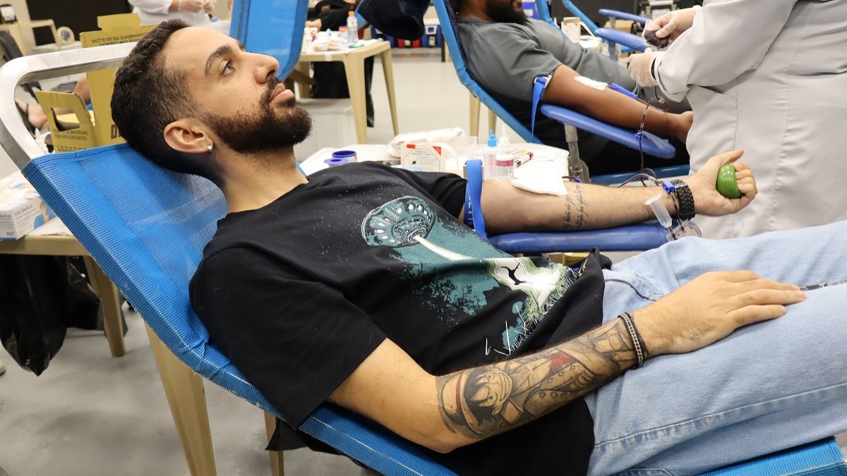 'É uma atitude bem nobre e que poderia ter mais gente doando', Vitor Meneghesso. 'É uma atitude bem nobre e que poderia ter mais gente doando', Vitor Meneghesso.